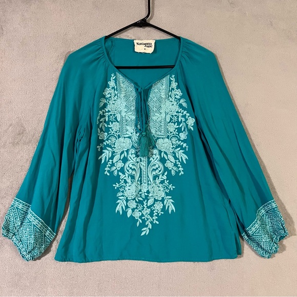 Savanna Jane Embroidered Teal Top Size Medium. - Picture 1 of 7